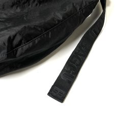 画像6: BAGGU Nylon Crescent Bag Black / バグー ナイロン クレセント ショルダーバッグ ブラック (6)