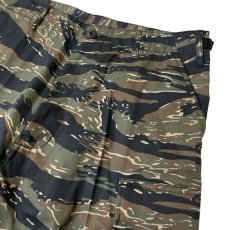 画像3: Rothco Long Length Camo BDU Shorts Tiger Stripe Camo / ロスコ ロングレングス ミリタリー ショーツ タイガーストライプカモ (3)