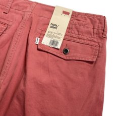 画像3: Levi's Cotton Cargo Shorts Faded Red / リーバイス コットン カーゴ ショーツ フェードレッド (3)