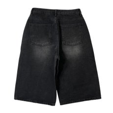 画像2: Baggy Fit Faded Damage Denim Shorts Black / バギーフィット フェイデッド ダメージ デニムショーツ ブラック (2)