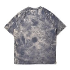 画像2: RAWDRIPｘUchida Dyeing Factory Custom Carhartt Frost Bleach Pocket T-Shirts Blue Stone / ロウドリップｘ内田染工場 カスタム カーハート ポケット Tシャツ ブルーストーン (2)