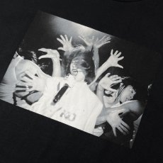 画像2: Girl Skateboards Spike Photo Karen O T-Shirts Black / ガール スパイクジョーンズ カレン・オー フォトTシャツ ブラック (2)