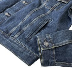 画像4: Levi's USA #72334 The Trucker Denim Jacket Dark Stonewash / リーバイス アメリカモデル ザ・トラッカー デニムジャケット ダークストーンウォッシュ (4)