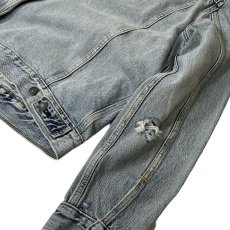 画像4: Levi's USA #72334 The Trucker Denim Jacket Light Wash / リーバイス アメリカモデル ザ・トラッカー デニムジャケット ライトウォッシュ (4)