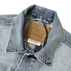 画像2: Levi's Premium USA Vintage Relaxed Fit Trucker Jacket Light Wash / リーバイス アメリカモデル ヴィンテージ リラックスフィット トラッカー デニムジャケット ライトウォッシュ (2)