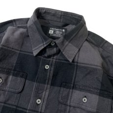 画像2: Carhartt L/S Loose Fit Heavyweight Flannel Plaid Shirts Black / カーハート ロングスリーブ ヘビーウェイト プレイド フランネル シャツ ブラック (2)