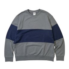 画像1: NIKE Club Fleece Colorblock Stripe Crewneck Sweat Shirts NavyｘGrey / ナイキ クラブ フリース カラーブロック ストライプ クルーネック スウェット ネイビーｘグレー (1)