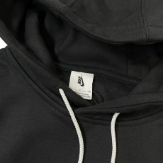 画像3: NIKE Solo Swoosh Pullover Sweat Hoodie Black / ナイキ ソロ スウォッシュ プルオーバー スウェット フーディ ブラック (3)