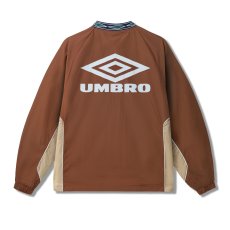 画像2: Butter GoodsｘUmbro Training Pullover Chocolate / バターグッズｘアンブロ トレーニング プルオーバー チョコレート (2)