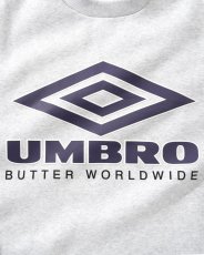 画像2: Butter GoodsｘUmbro Diamond Logo Crewneck Sweatshirts Ash / バターグッズｘアンブロ ダイアモンドロゴ クルーネック スウェット アッシュ (2)