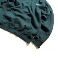 画像6: NIKE Custom Damage Over-Dye Hoodie - Ripe Green/White Logo (6)