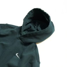 画像4: NIKE Custom Damage Over-Dye Hoodie - Ripe Green/White Logo (4)