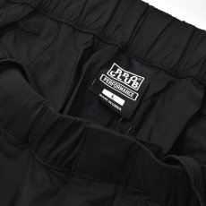 画像4: PRO CLUB Performance Oversized Nylon Cargo Pants - Black (4)