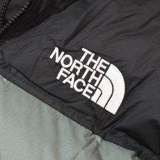 画像4: The North Face USA 1996 Retro Nuptse Jacket - Duck GreenｘBlack (4)