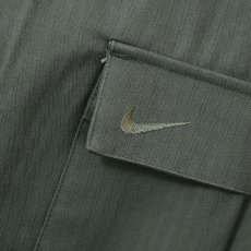 画像3: NIKE Straight Leg Cargo Pants - Olive (3)