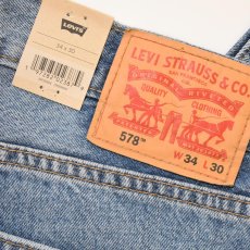 画像2: Levi's 578-0006 Baggy Jeans - Stonewash Indigo (2)