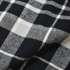 画像4: BDG Cropped Plaid Flannel Shirt - Black Multi (4)